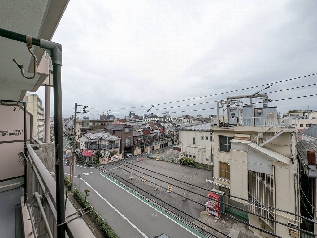 朝日パリオ板橋富士見台4階　高い建物はなく陽当たり良好